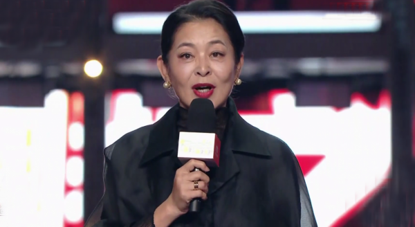 沸騰之夜:實力歌手撐門面,流量藝人帶熱度,3女神同框情懷滿滿 沸騰之夜:實力歌手撐門面,流量藝人帶熱度,3女神同框情懷滿滿