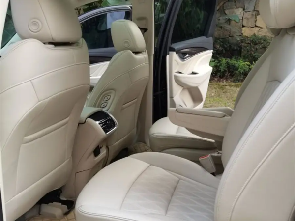 常被認成“昂科雷”,油耗8.2L的六座SUV,昂科旗艾維亞能買嗎? 常被認成“昂科雷”,油耗8.2L的六座SUV,昂科旗艾維亞能買嗎?