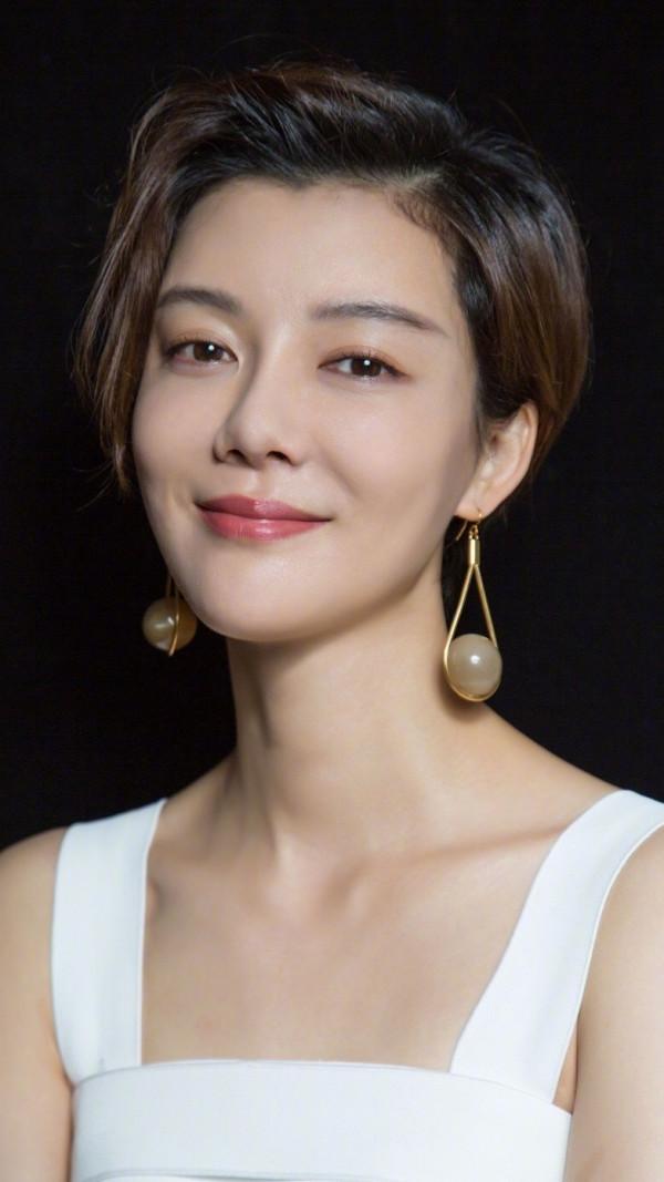 “好白菜被豬拱了”的女明星，她們長得美若天仙，卻嫁給了醜丈夫