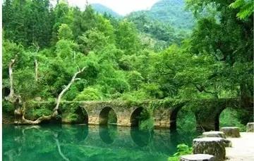 戴啟章散文：追尋我心中的綠寶石 誦讀：喬楠