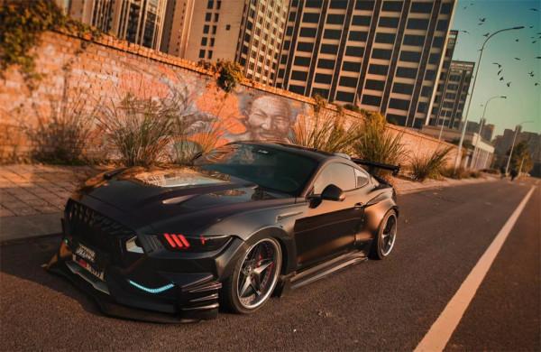 5套輪轂4套包圍 打造全球獨一無二的寬體福特Mustang