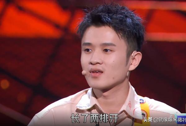 脫口秀舞臺的王勉 滿身的才華