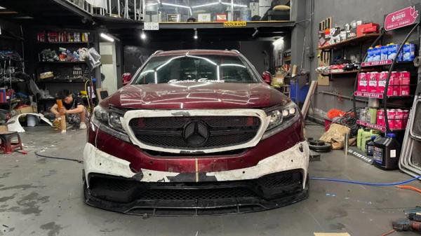 明明長著一張賓士C63的前臉,還說自己是一輛本田? 明明長著一張賓士C63的前臉,還說自己是一輛本田?