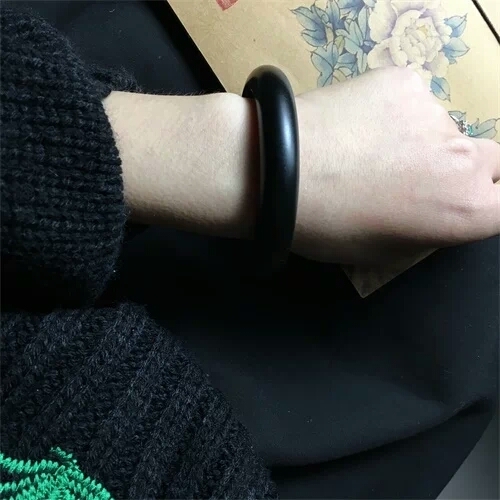 青花墨玉，真正屬於成功男人的玉器