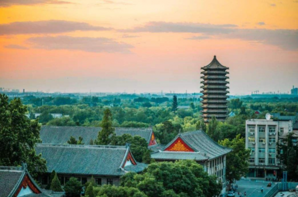 國內十大最美校園名單出爐，學校也開始拼顏值，學習生活兩不誤