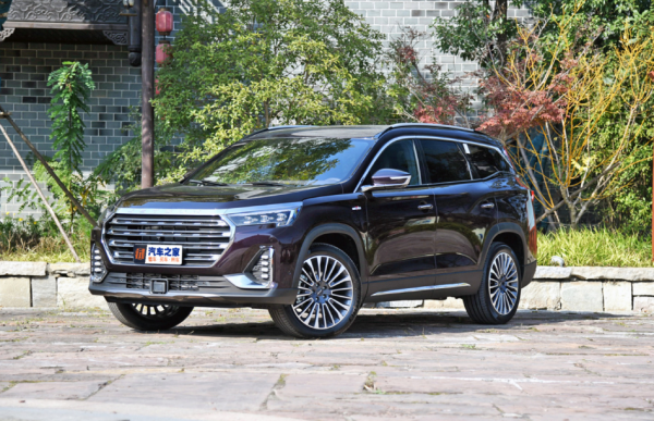 晚來卻是“性價王”,配12.3英寸雙聯屏,L2.5智慧駕駛輔助系統 晚來卻是“性價王”,配12.3英寸雙聯屏,L2.5智慧駕駛輔助系統