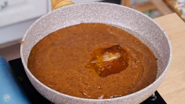 冬天就饞這個小零食，平底鍋就搞定，學會春節零食不用買了