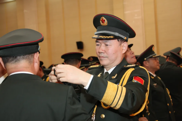 從此，軍中再無文職幹部