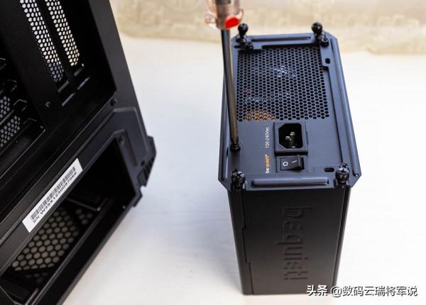 全模組化設計的靜音側透機箱——SILENT BASE 802 機箱黑色版輕體驗 全模組化設計的靜音側透機箱——SILENT BASE 802 機箱黑色版輕體驗