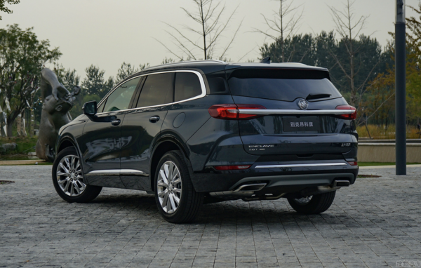 還有人覺得別克昂科旗是油老虎？上了輕混以後價效比直線飆升