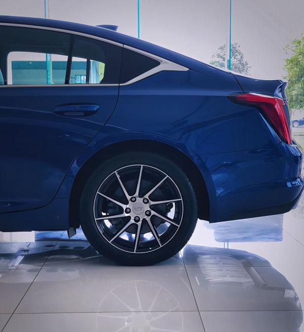 缺芯風波下，豪華品牌4S店提車需要等嗎？