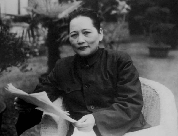 陳賡不好意思拜訪宋慶齡，陳毅說了啥，讓他嘆：那不是吹牛皮嗎？