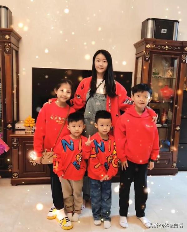 中國網球女神嫁百億富豪！罕見帶4個孩子出鏡，37歲如20歲少女