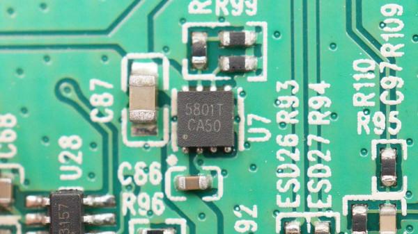 JBL LIVE660NC頭戴式降噪耳機拆解報告：恆玄BES2300YP藍芽音訊SoC