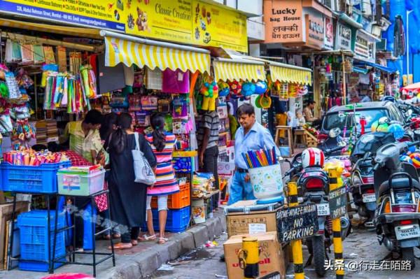 孟買的貧富差距：28位富豪的資產總和，是2000萬市民的82倍