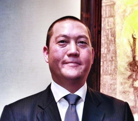 長相酷似蔣介石的曾孫蔣友松，參觀黃埔軍校時說：我家吃飯還這樣