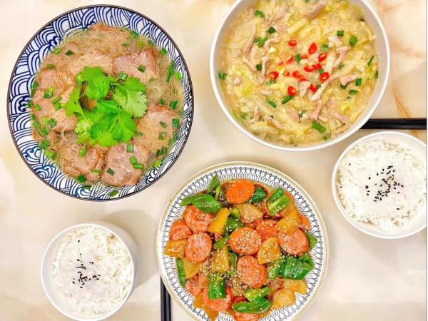 新婚夫妻的晚餐，發朋友圈火了，網友：道道美味，嚮往的婚後生活