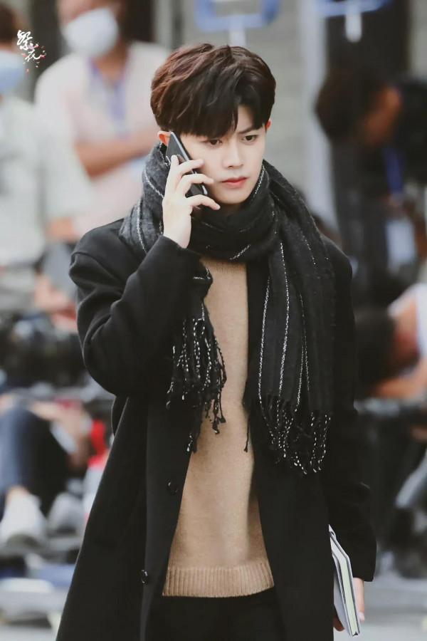 任嘉倫男友系穿搭