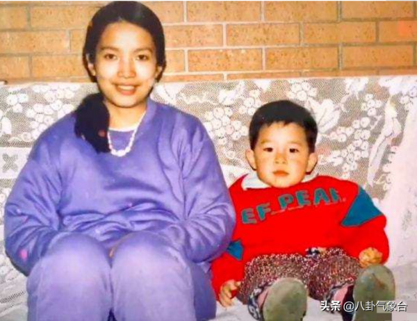 電視劇《圍城》30年,裡面的演員陣容,放到今天簡直不可想象 電視劇《圍城》30年,裡面的演員陣容,放到今天簡直不可想象