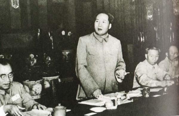 1962年中印戰爭爆發前，毛主席憂心忡忡，張國華的一番話讓他釋懷