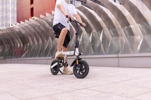 城市穿梭的“小熊貓”,25000m/h超便捷,廣東上班族、學生黨最愛 城市穿梭的“小熊貓”,25000m/h超便捷,廣東上班族、學生黨最愛