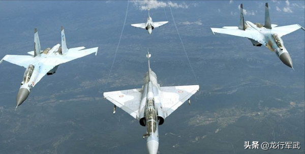 是對海利器還是雞肋，JH-7A戰鬥轟炸機若半賣半送巴鐵，看得上嗎?