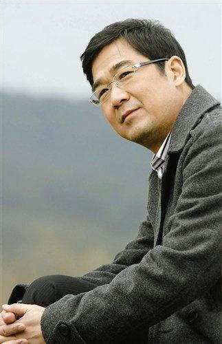 鄧婕：與張國立結婚33年，她看到了丈夫的白髮和心痛