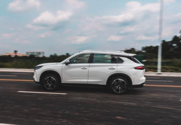 2.0T國產SUV對比，長安CS75Plus和傳祺GS4Plus，誰更值得入手？