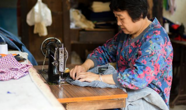 中國巨人,身高2.36米獲世界紀錄,娶1.9米的妻子,現狀如何? 中國巨人,身高2.36米獲世界紀錄,娶1.9米的妻子,現狀如何?