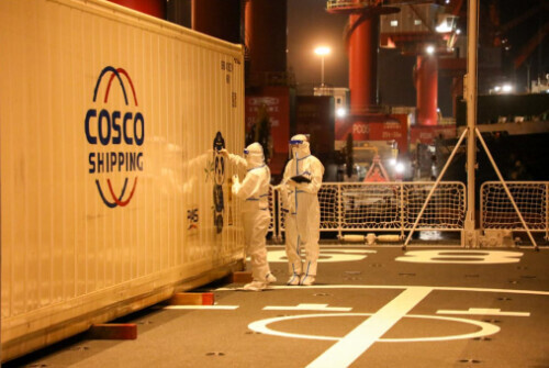 海軍第39批護航編隊首次實施靠港物資補給 海軍第39批護航編隊首次實施靠港物資補給