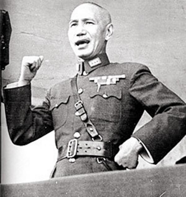 蘭封失守，薛嶽要求槍決桂永清，一看他的老丈人，只好將師長槍斃