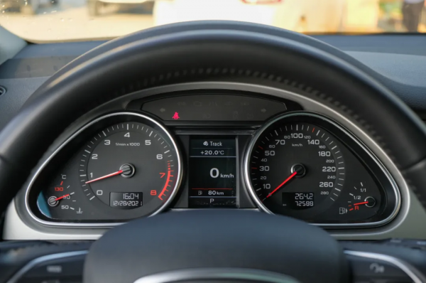 儘管踩油門,剩下的交給Quattro,開著二手越野版奧迪Q7去玩泥巴 儘管踩油門,剩下的交給Quattro,開著二手越野版奧迪Q7去玩泥巴