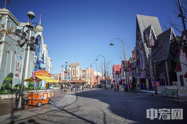 北京環球影城遊客明顯減少 多數專案僅排隊5分鐘 北京環球影城遊客明顯減少 多數專案僅排隊5分鐘