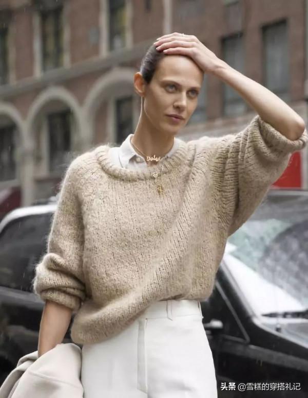 女人過了40，別刻意裝嫩！這3種打扮要不得，讓人笑話還沒氣質