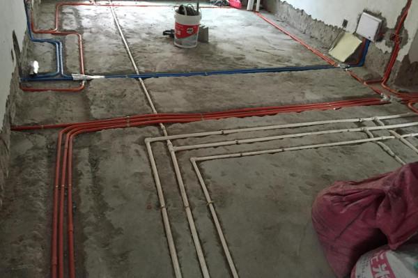 水電走頂,是裝修公司的“陷阱”,還是行業標準?聽聽工頭說的話 水電走頂,是裝修公司的“陷阱”,還是行業標準?聽聽工頭說的話