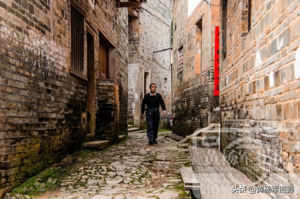 中國三縣交界處的原始村子，98%的客家人為鍾姓，江西很少人知道