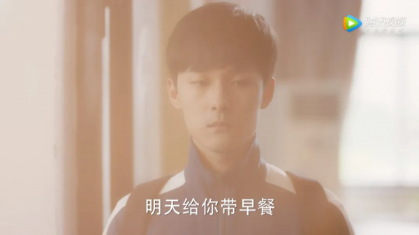 50歲老戲骨都被磨成矽膠少女臉，當代國產劇還能更辣眼嗎