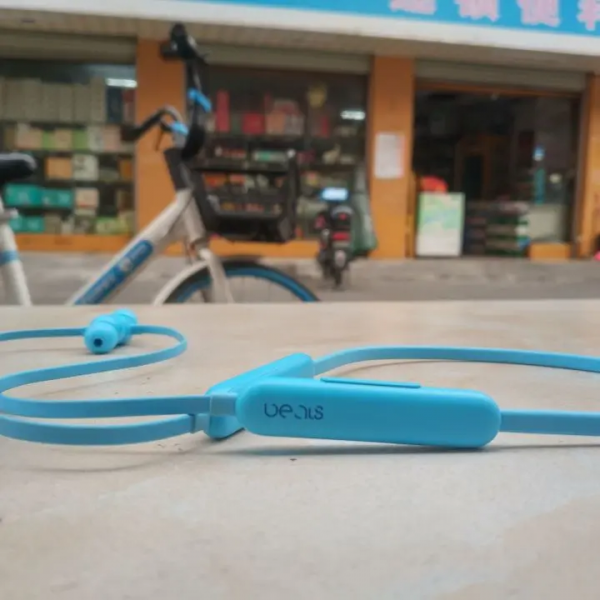 Beats Flex &amp; 索尼WI-C310 &amp; Smartisan DS200 項圈掛脖藍芽耳塞分享