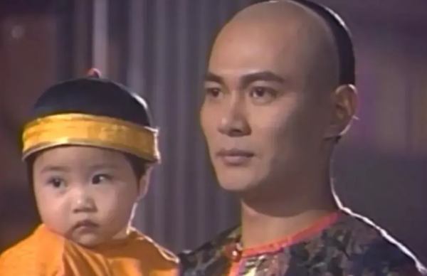 為什麼清朝人要把前面頭髮剃掉? 為什麼清朝人要把前面頭髮剃掉?