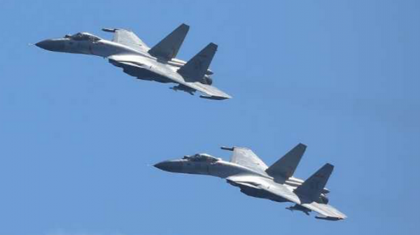 中俄南北呼應同抗日：殲-15掛彈飛躍日航母，俄試射導彈劍指東京