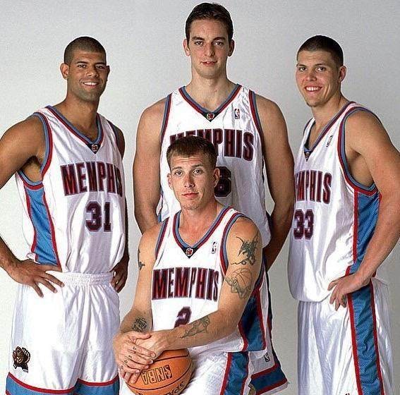 球衣退役儀式為防守悍將指明方向,低位大殺器黑熊終獲認可 球衣退役儀式為防守悍將指明方向,低位大殺器黑熊終獲認可