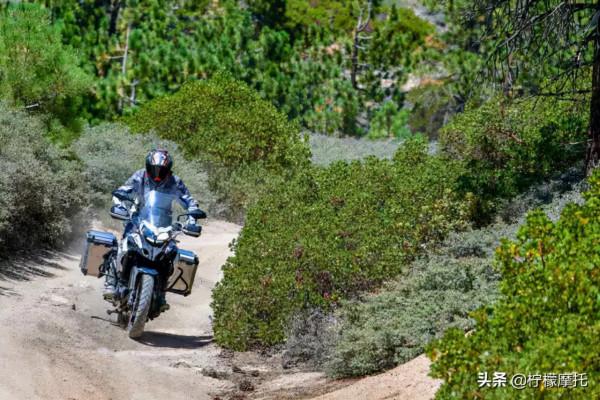 2021款貝納利TRK 502 X評測：義大利摩托車​