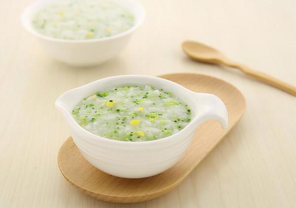 7-24個月的寶寶如何餵養?每天吃幾次奶幾次飯?安排指南可收藏 7-24個月的寶寶如何餵養?每天吃幾次奶幾次飯?安排指南可收藏