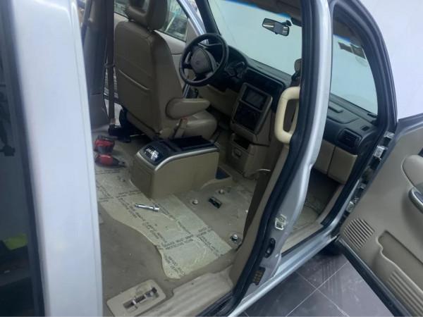 怪獸修車：2010年的老款GL8全車整備翻新，滿血復活，重回巔峰