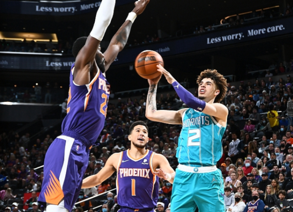 一夜6訊息!湖人不敵公牛,沃格爾染疫,籃網2場延期,太陽勝黃蜂 一夜6訊息!湖人不敵公牛,沃格爾染疫,籃網2場延期,太陽勝黃蜂