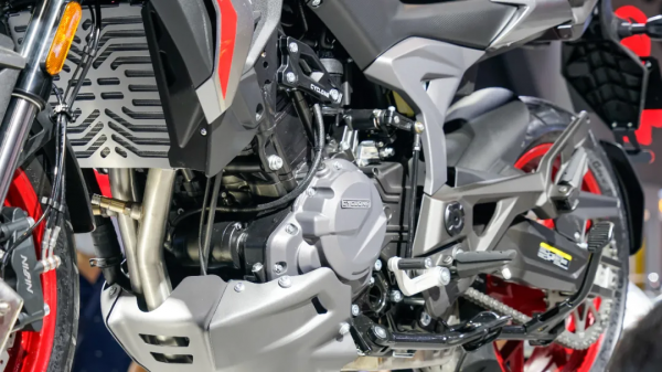 前衛科幻的公升級運動巡航RA9、RX850、RE5等賽科龍摩博會下餃子 前衛科幻的公升級運動巡航RA9、RX850、RE5等賽科龍摩博會下餃子