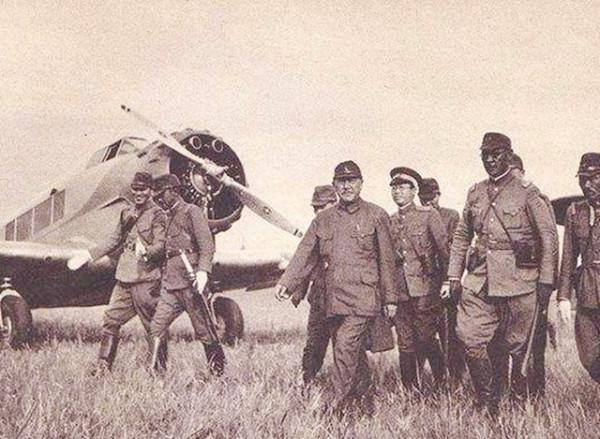 妻子被侮辱殺害後,他忍辱負重當漢奸,兩槍擊斃日軍中將報仇雪恨 妻子被侮辱殺害後,他忍辱負重當漢奸,兩槍擊斃日軍中將報仇雪恨