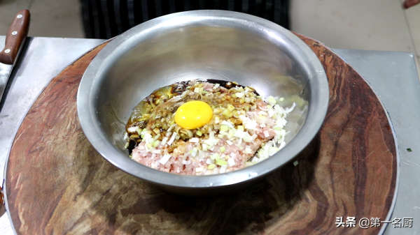 冬至大如年，這5種餃子餡別錯過，好吃又營養，福氣滾滾來