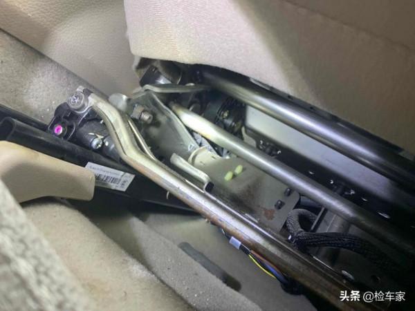外企女白領中意日系車,買輛二手日產天籟練手,賣家慘被拉黑 外企女白領中意日系車,買輛二手日產天籟練手,賣家慘被拉黑