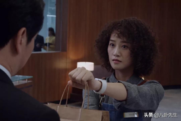 女主竟然不如女配美？李庚希被張天愛豔壓，朱珠氣質碾壓藍盈瑩